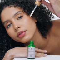 Illuminating Serum: Nano Vit. C with Triple H.A.